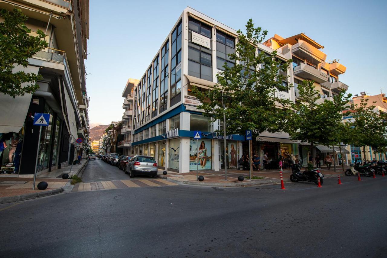 Efie'S Studio Каламата Экстерьер фото