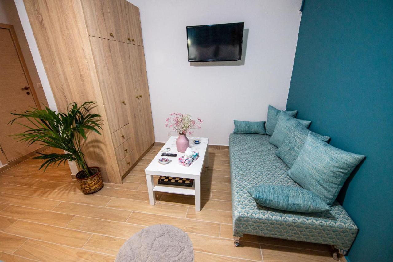 Efie'S Studio Каламата Экстерьер фото