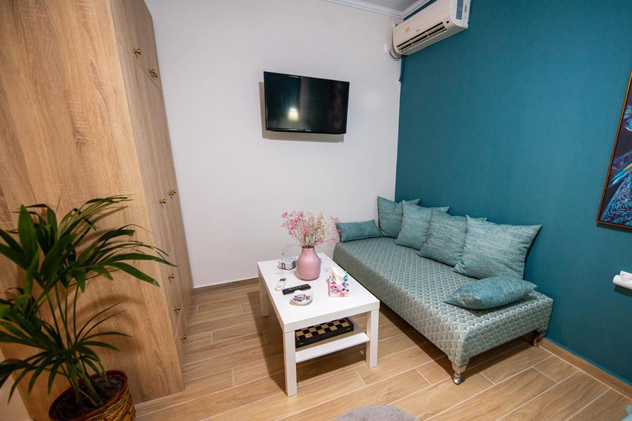 Efie'S Studio Каламата Экстерьер фото